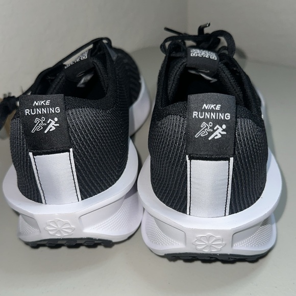 NIKE INTERACT RUN NEW, size 13M, 14.5 W, very comfy, last one! FD2291001 - Picture 5 of 8